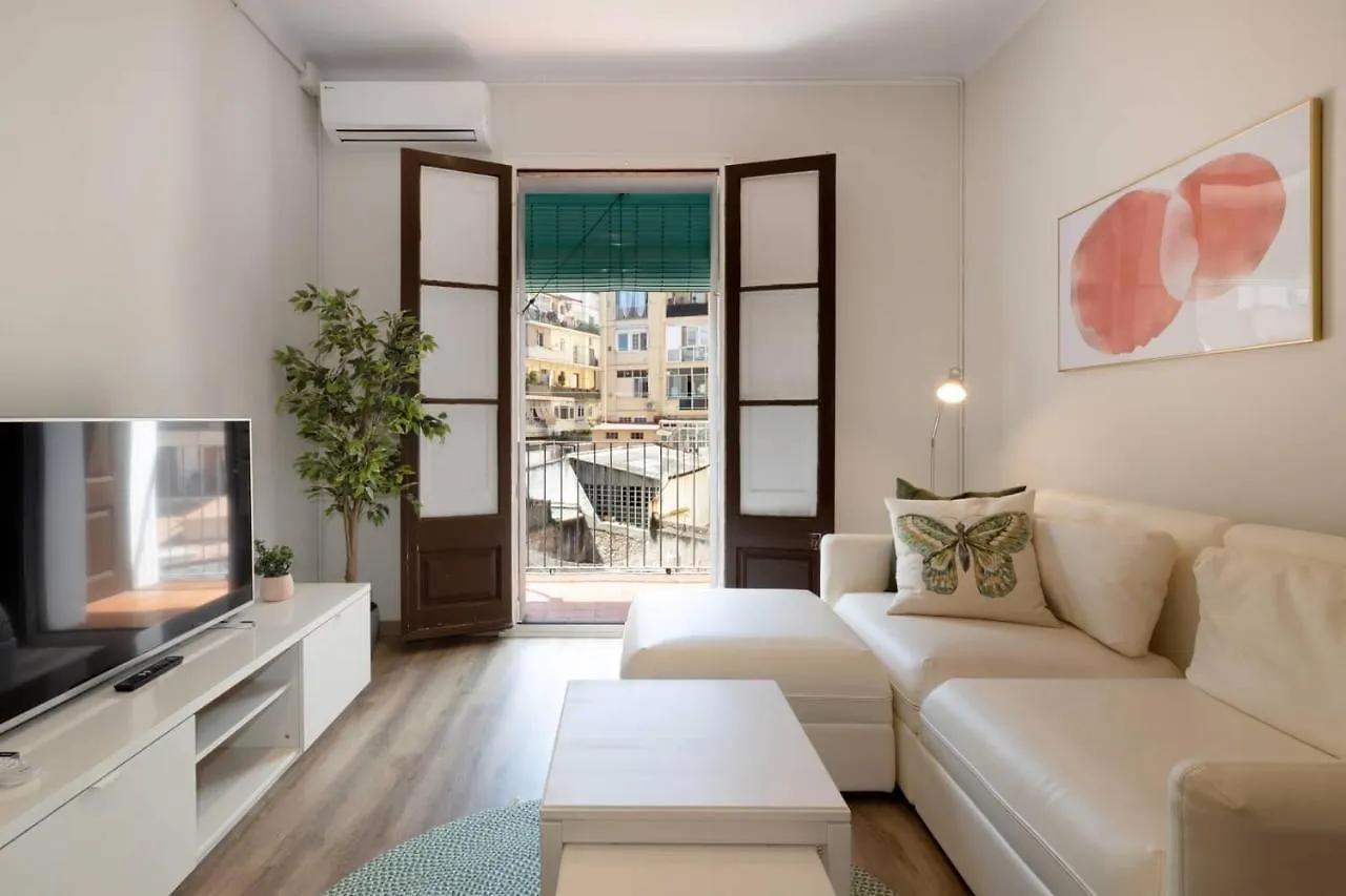 22Par1006 Newly Refurbished 2Bed Apartment In Paral Barcelona Spain